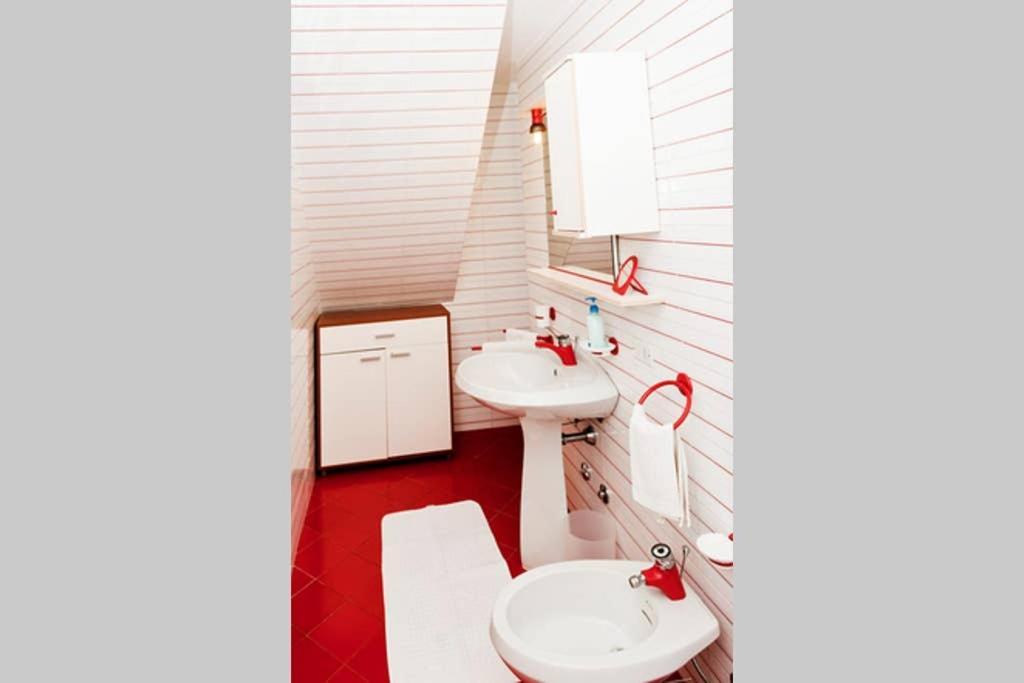 Casa Facchinetti Orange Apartment Malcesine Bagian luar foto